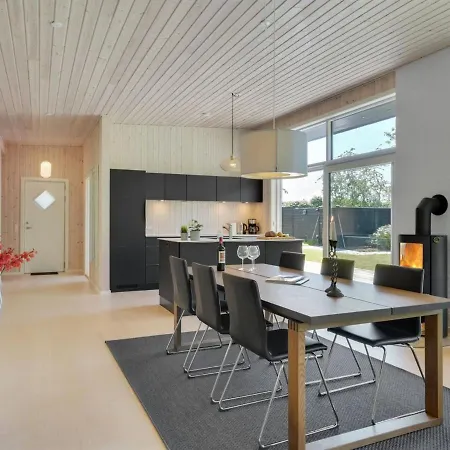 Holiday home Topenga - 300m From The Sea In Sealand By Interhome *